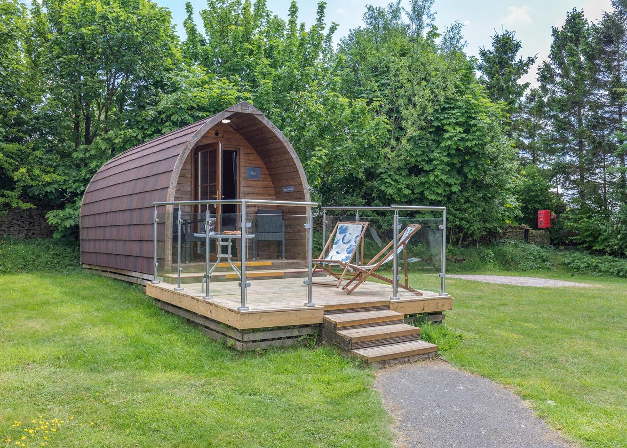 Longnor Wood Holiday Park Экстерьер фото