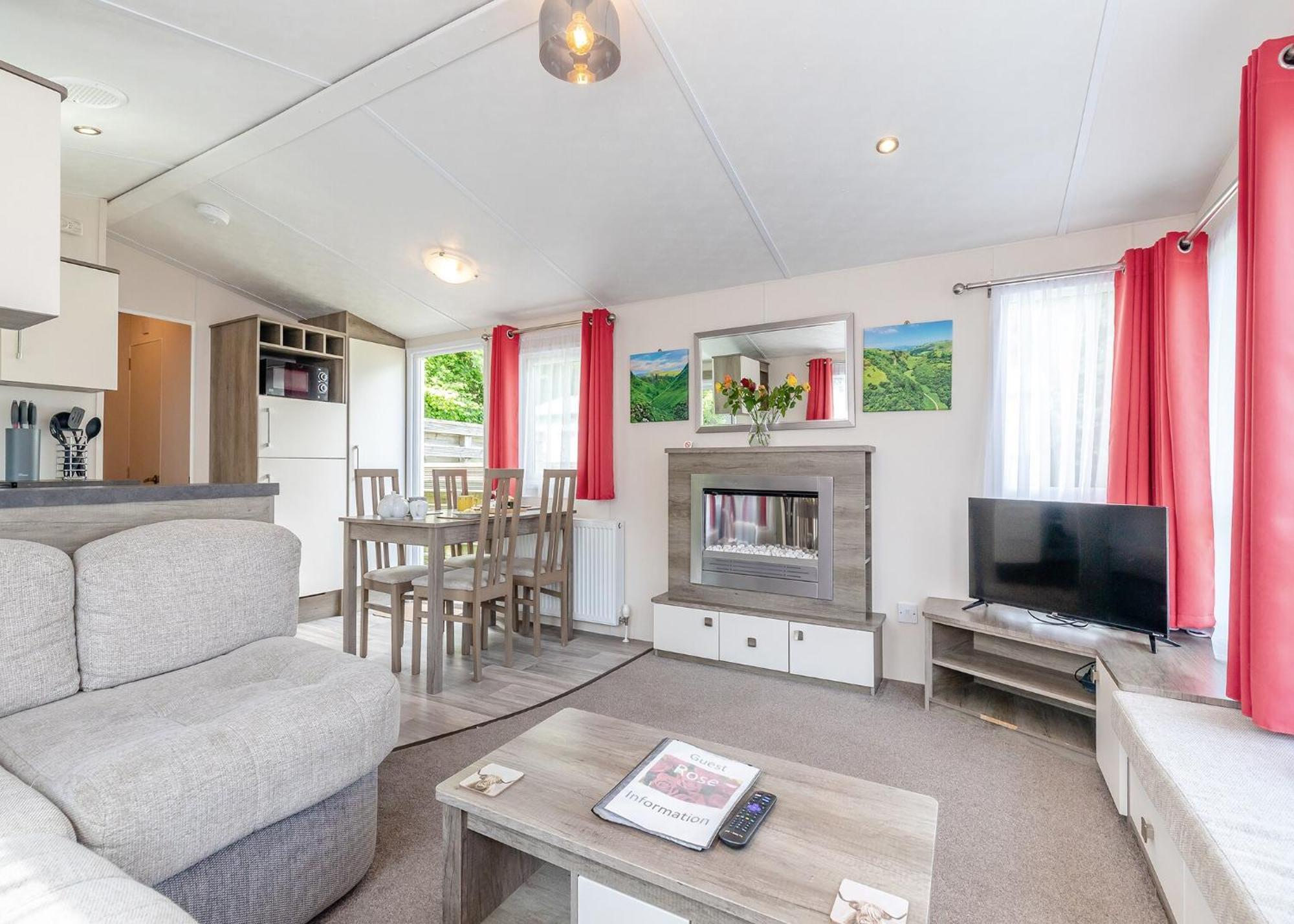 Longnor Wood Holiday Park Экстерьер фото