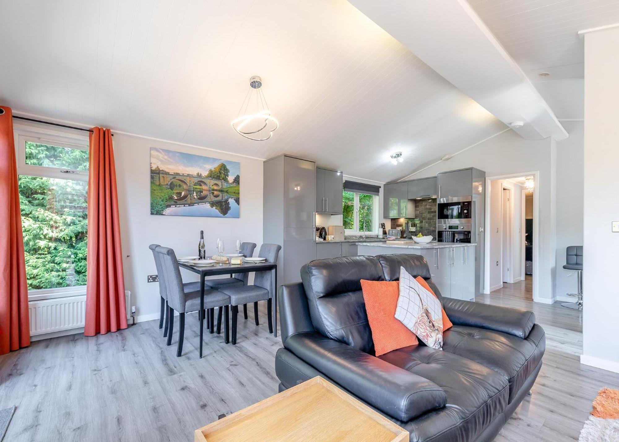 Longnor Wood Holiday Park Экстерьер фото