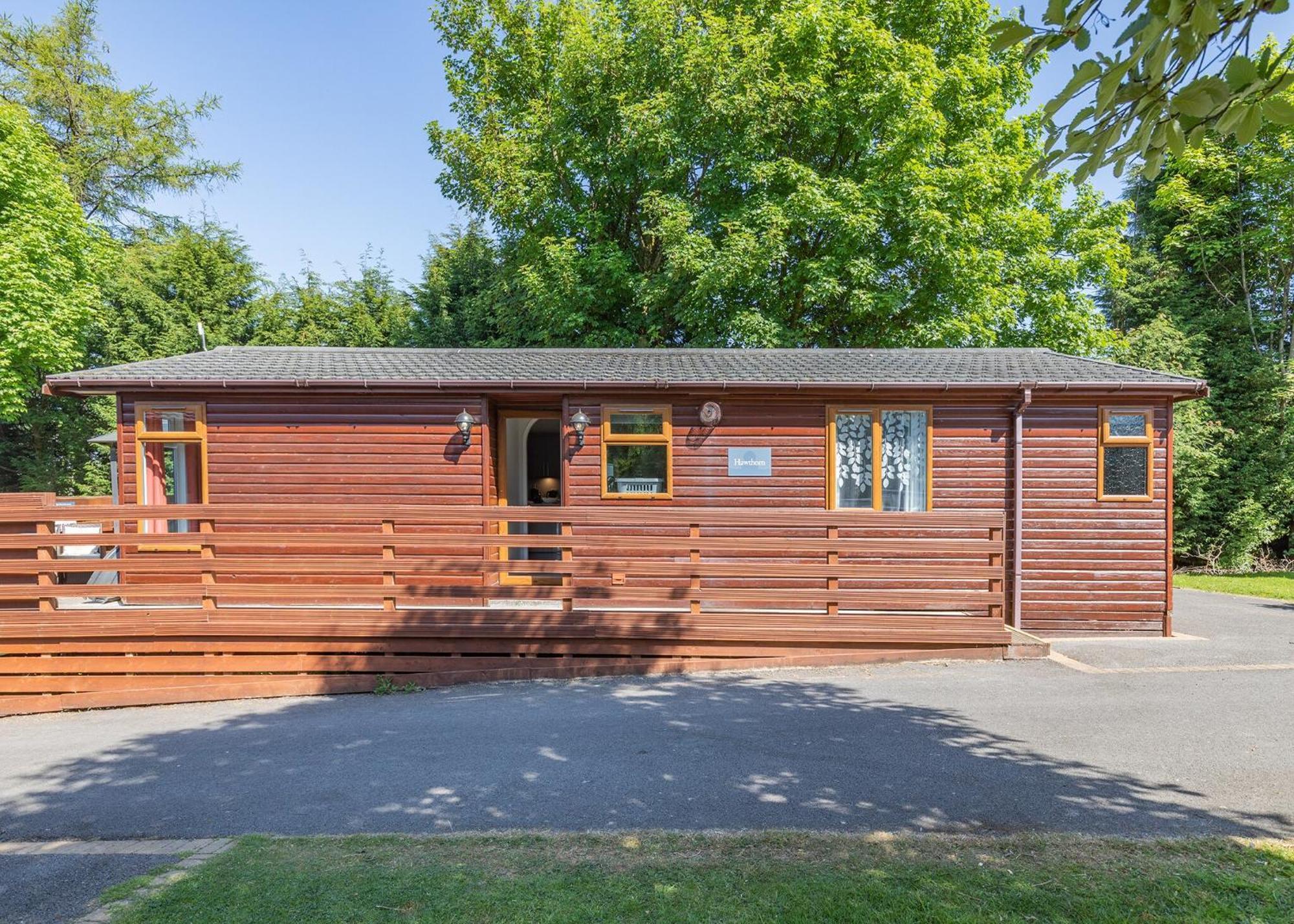Longnor Wood Holiday Park Экстерьер фото